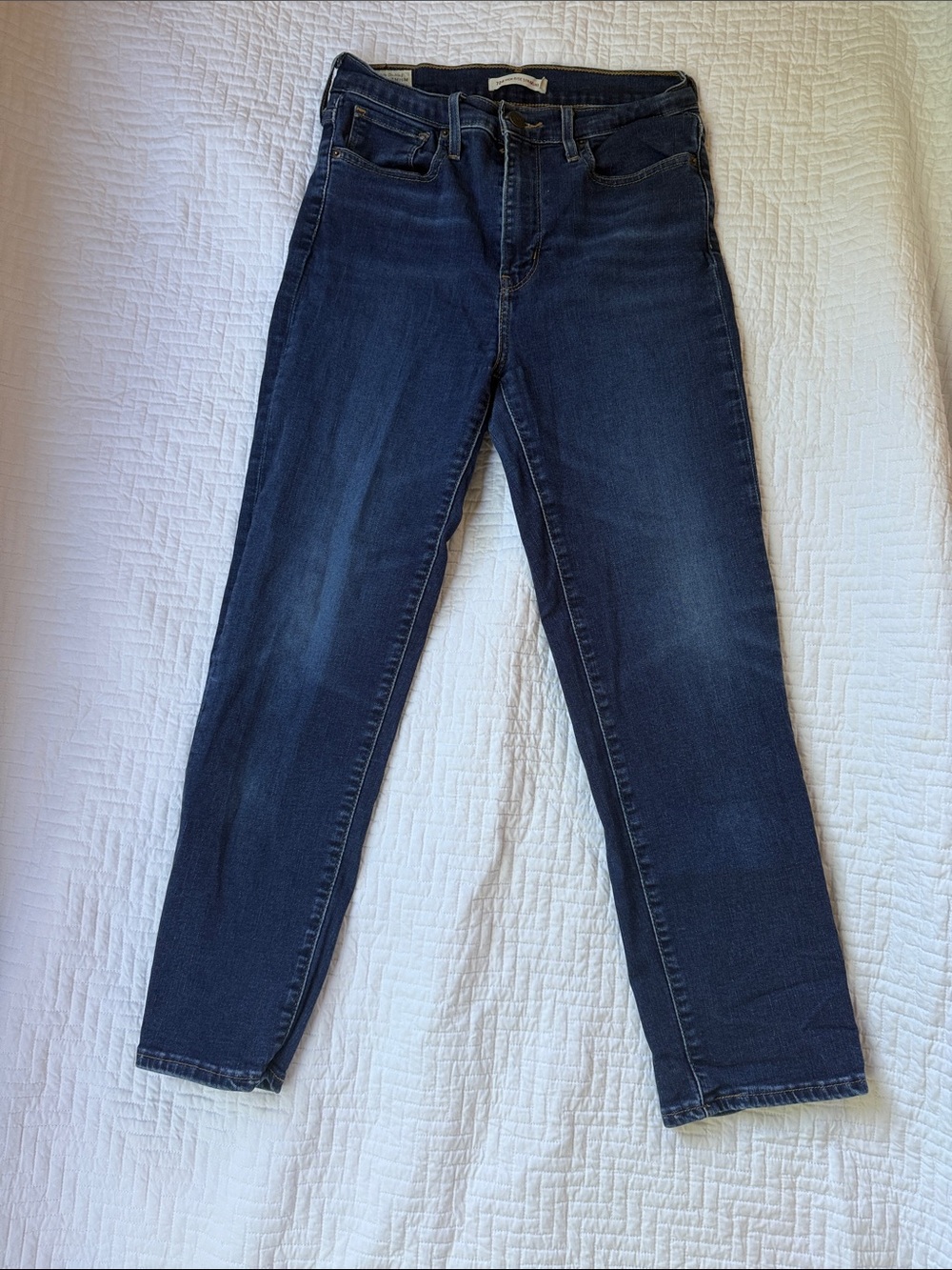 Levi's Women's Dark Indigo Skinny Jeans